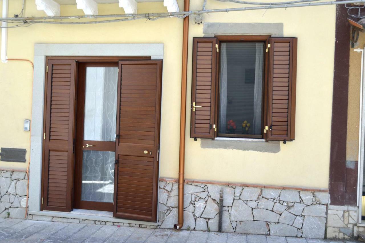Largo Cannizzaro Apartments Mazzeo Exterior foto